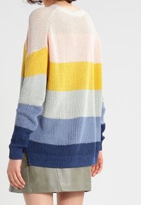 Pepe Jeans Sweter