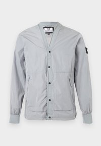 No seleccionado, smokey