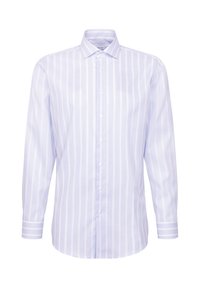 Hellblaues Herrenhemd mit weißen vertikalen Streifen, langen Ärmeln, Knopfleiste vorne und klassischem Kragen.