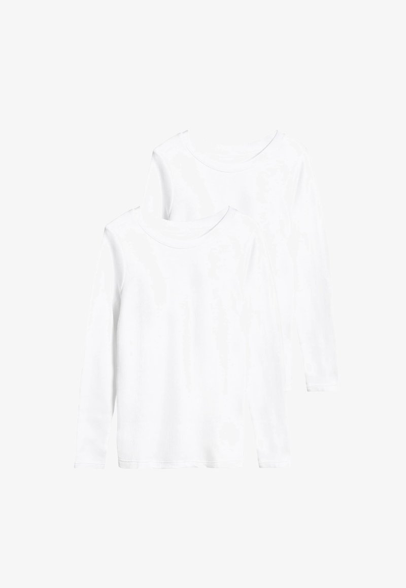 T-shirts blancs à manches longues en coton doux, avec une texture côtelée, un col rond et des ourlets droits, présentés en lot de deux.