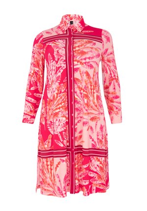 Knopflese Kleid mit langen Ärmeln, das ein pinkes, florales Blattmuster auf hellem Hintergrund zeigt; der Stoff wirkt glatt und hat eine taillierte Passform.