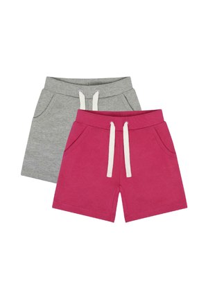 To par bomullsshorts med elastiske midjebånd og hvite snorer, en rosa og en lys grå, lagt flatt på en hvit bakgrunn.