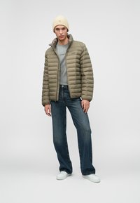 Calvin Klein CHANNELED PUFFER - Overgangsjakke - bungee cord