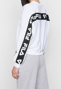 Fila Tall Langarmshirt - white