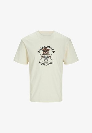 Krém színű pamut póló, amelyen egy kalapot viselő koponya grafika látható, keresztbe tett szerszámokkal, valamint a "JACK & JONES WORLDWIDE" felirat fekete színben.