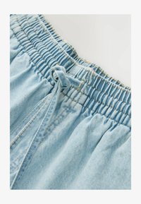 Vybráno, light blue denim