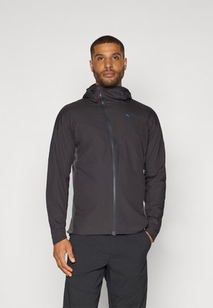 Veste légère noire avec fermeture éclair, capuche et détails en maille. Elle présente un logo sur la poitrine et une coupe ajustée.