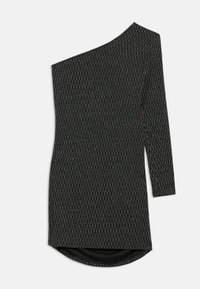 Vestido negro de un solo hombro con un patrón texturizado y acentos plateados, manga larga en un lado y dobladillo redondeado.