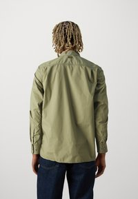 G-STAR ONE REGULAR SHIRT - Camisa - smoke olive