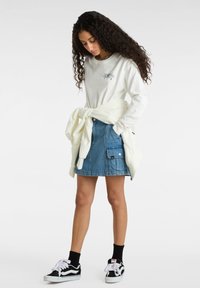 Vans SIDEWALK DENIM SKIRT - Farkkuhame - stone wash