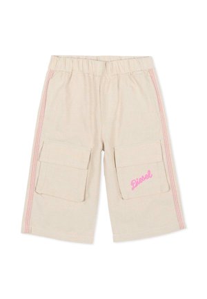 Shorts cargo beige al ginocchio con vita elasticizzata, due tasche frontali con patta, strisce laterali rosa e logo "Diesel" sulla tasca destra.