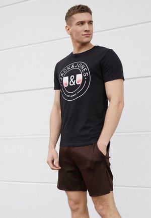 JJMILAS TEE CREW NECK - Triko s potiskem - black