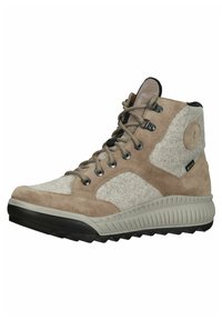 Scarpa high-top in suede marrone e feltro grigio chiaro con dettagli neri, con lacci rotondi e suola in gomma testurizzata, caratterizzata da un dettaglio del logo sul lato.