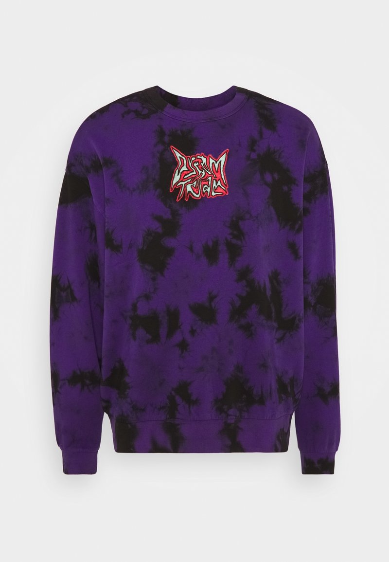 Felpa con maniche lunghe in tie-dye viola e nero, con un logo astratto ricamato rosso e bianco sul petto.