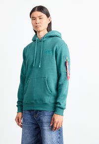 Alpha Industries BACK PRINT HOODY - Mikina - force green