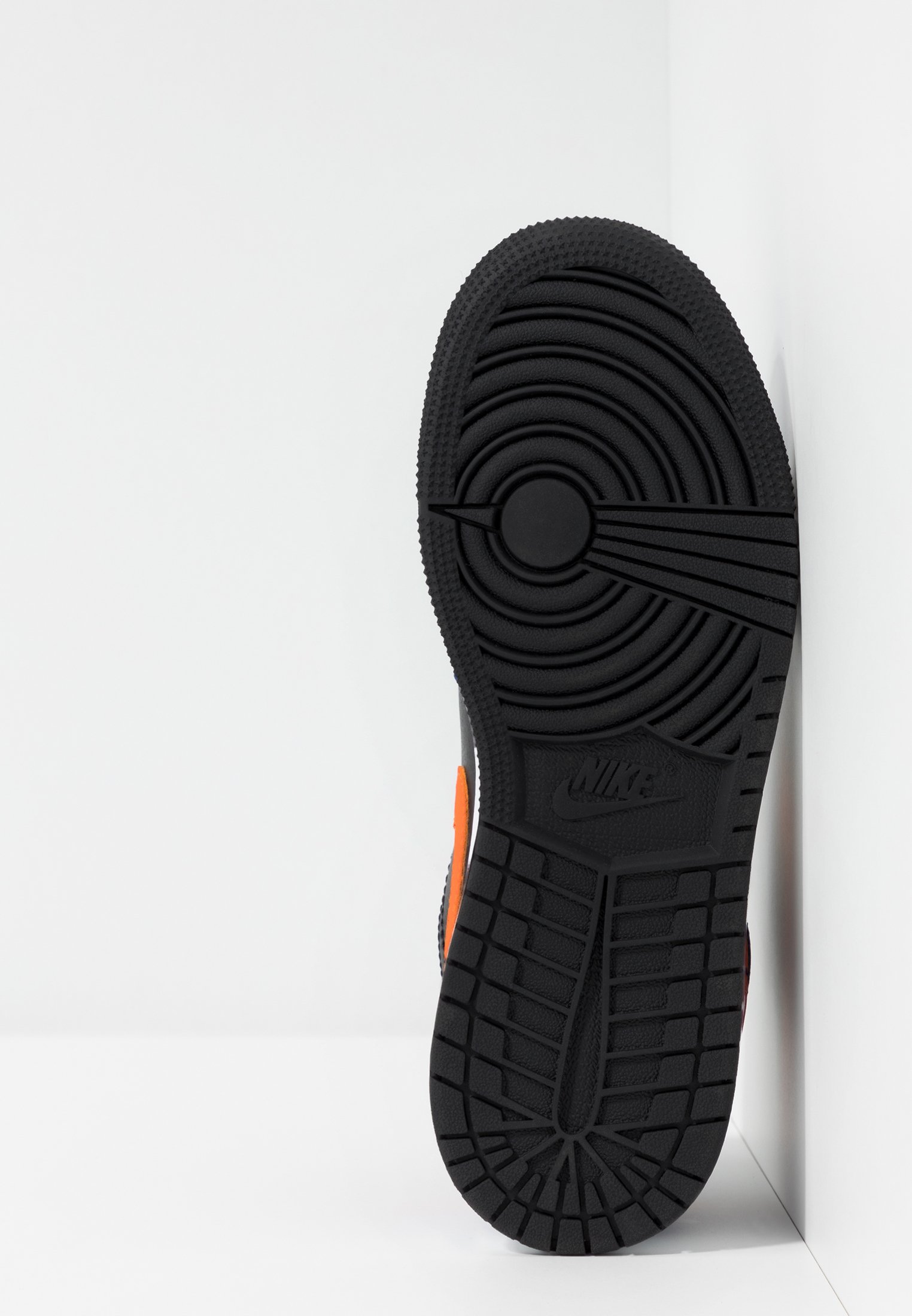 jordan 1 orange basse