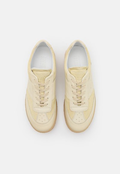 MM6 Maison Margiela Sportcipő - anise flower