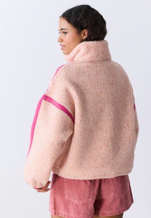 Next, REGULAR FIT - CONTRAST TRIM ZIP THROUGH BORG JACKET . - Fliisdžemper - pink