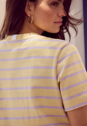 Next REGULAR FIT - HEAVYWEIGHT SHORT SLEEVE SHORTER LENGTH - T-shirt basic - lilac purple