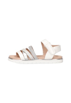 Sandalias blancas con tiras de plata texturizadas y brillo, cierre ajustable de gancho y bucle, suela plana y plantilla suave beige.