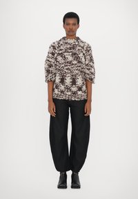 Henrik Vibskov SWEATER - Jumper - brown bongo