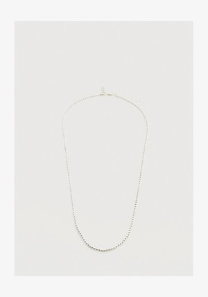 Õrn hõbedast ketiga kaelakee, millel on väikesed ümarad helmeste ja röövlusluku reguleeritava pikkusega lingid.