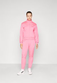 adidas Sportswear FEELCOZY - Tepláková súprava - lucid pink