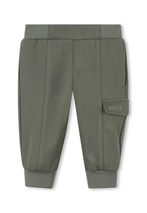 Pantalon cargo pour tout-petits en vert olive avec une taille élastique et des poignets, poches latérales et une poche à rabat étiquetée BOSS sur la jambe droite.