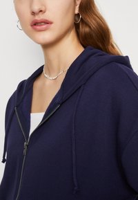 Even&Odd Kapuutsiga pusa - dark blue