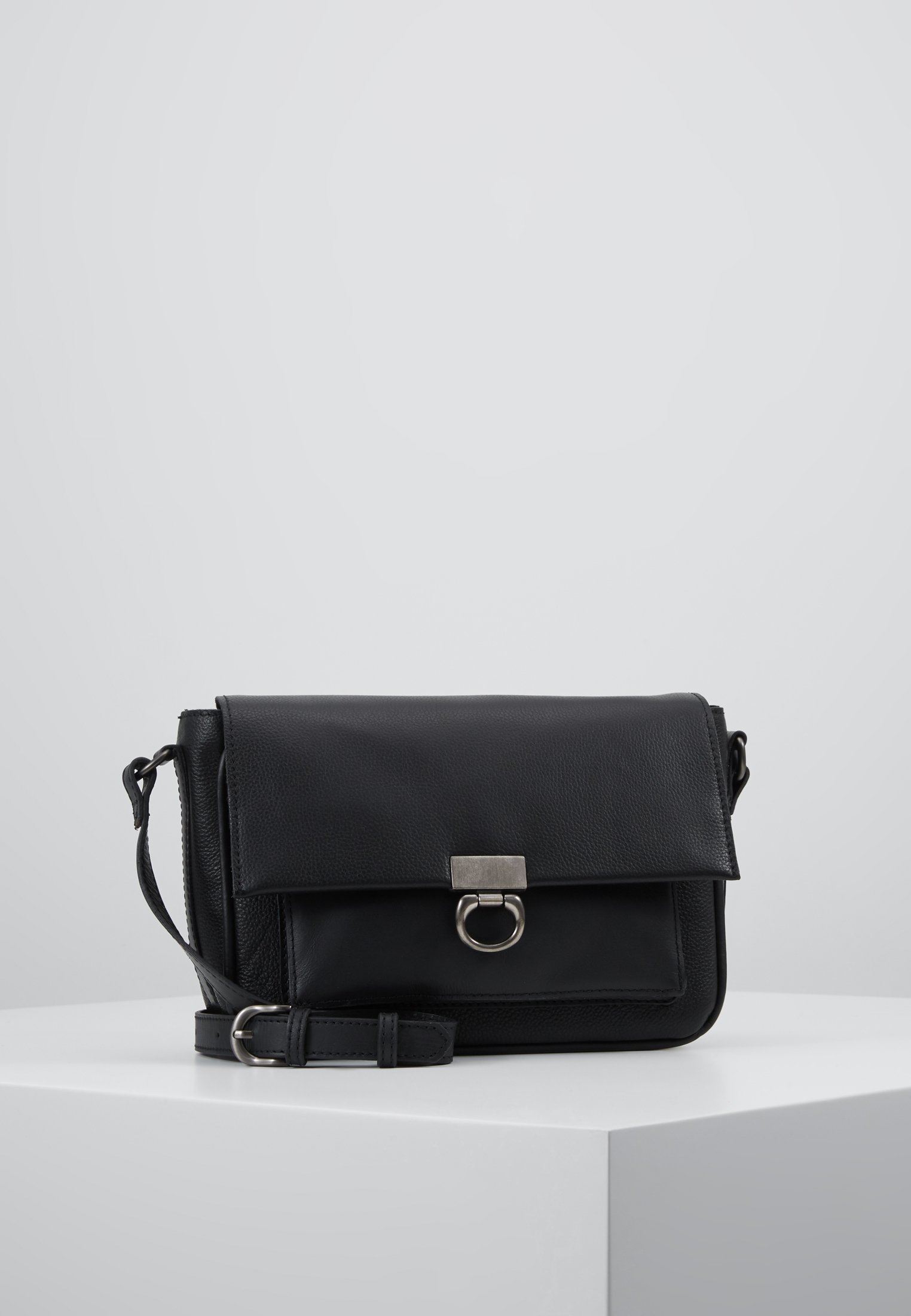 Zign LEATHER Skulderveske black Zalando.no NAF NAF Skulderveske limoncello Zalando.no
