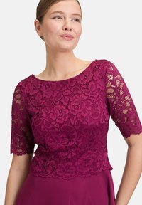 Vera Mont - Sukienka koktajlowa