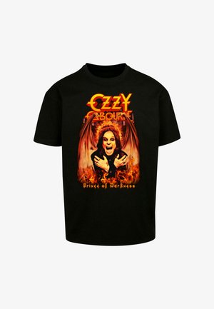 Crna pamučna majica s šarenim grafičkim printom osobe s krilima, plamenovima i natpisom "Ozzy Osbourne, Knez tame."
