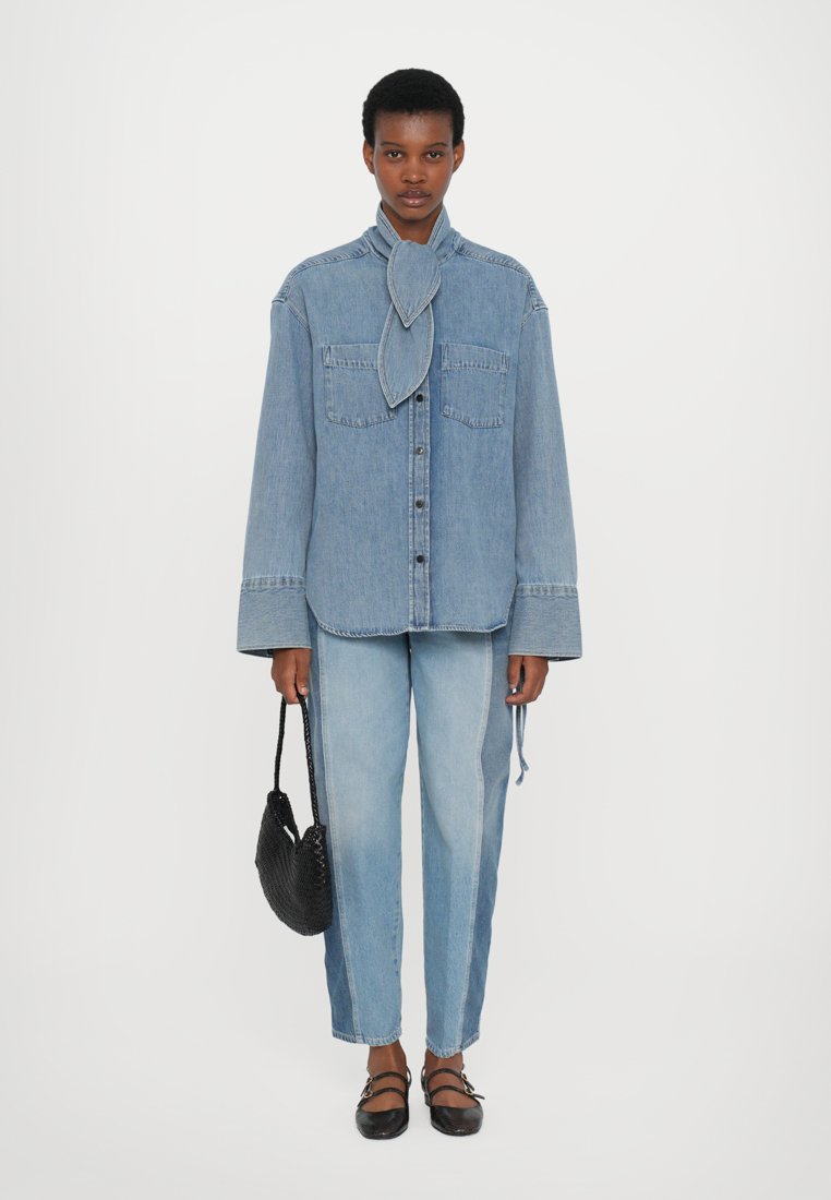 売れ筋商品|||クローズド シャツ レディース トップス SCARF SHIRT - Button-down blouse - light blue CLOSED SCARF SHIRT - Button-down blouse - light blue/light
