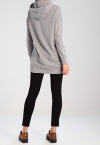Vero Moda Jersey con capucha - mottled light grey