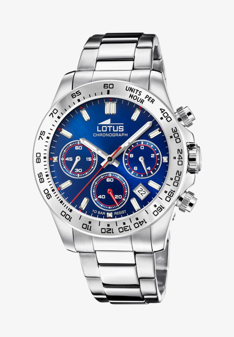 Montre chronographe en acier inoxydable argenté avec un cadran bleu, trois sous-cadrans et un affichage de la date. Elle est dotée de marqueurs luminescents et de boutons de chronographe.