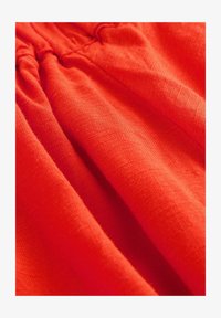 Non selezionato, red