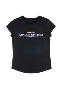 Camiseta de algodón negra con un gráfico impreso: "MARVEL STUDIOS CAPTAIN AMERICA BRAVE NEW WORLD" en texto blanco y rojo. Mangas cortas.
