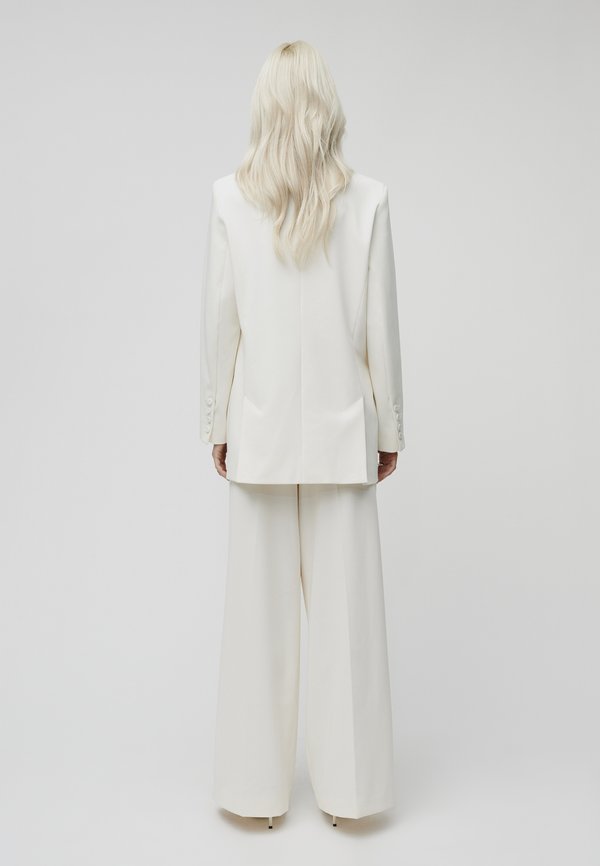 JIL - Short coat - pearl4