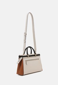 Guess LEVANTE SATCHEL - Rankinė - cognac/multi