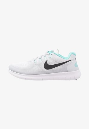 Nike Performance, Chaussures de running sur route - white