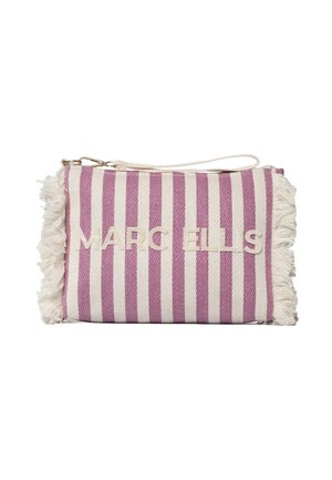 Pochette rettangolare da polso con strisce verticali rosa e bianche, lati sfrangiati e "MARC ELLIS" ricamato in bianco sul davanti.