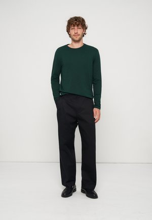 Pier One by Zalando, 5 PACK - Camiseta de manga larga - pine grove/baritone blue/bright white/jet black/ burgundy