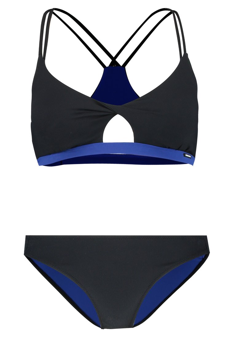 Costum de baie din două piese