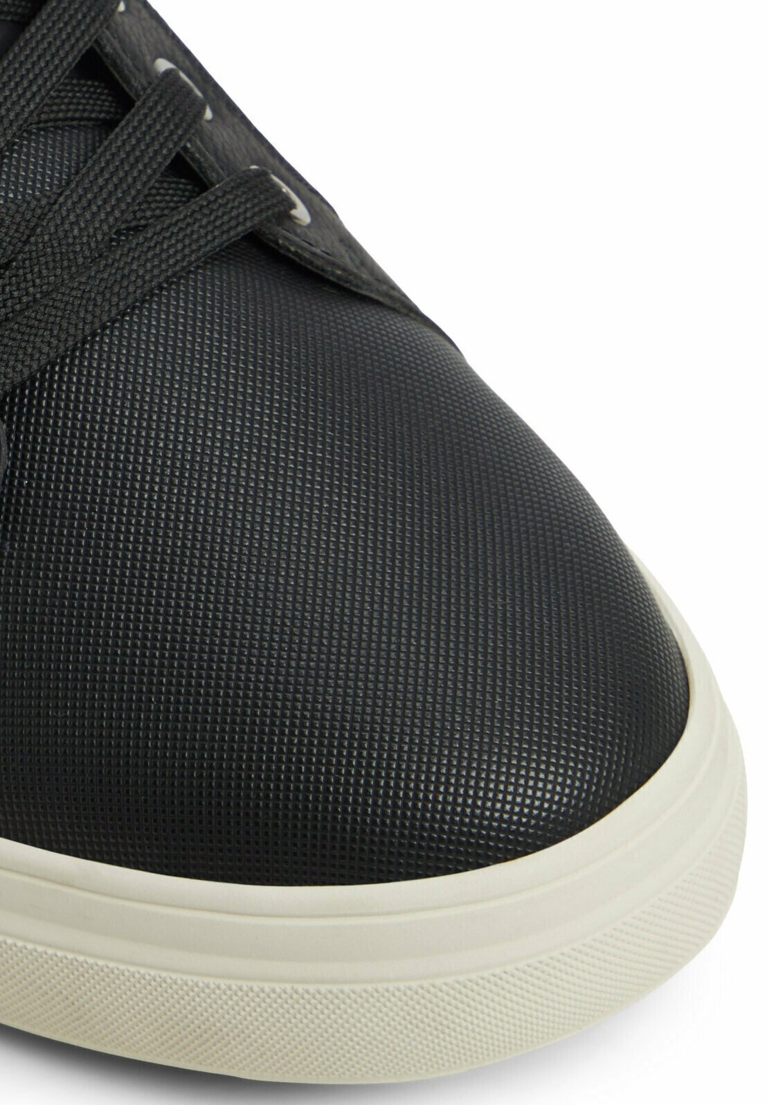 LACE UPS TANNON WATERPROOF + COLD RATING -20C