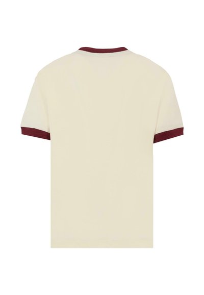 Kremowa koszulka krótkiego rękawa z bordowym prążkowanym kołnierzykiem i mankietami. Miękka, gładka tkanina o luźnym kroju, bez widocznych wzorów czy grafik.