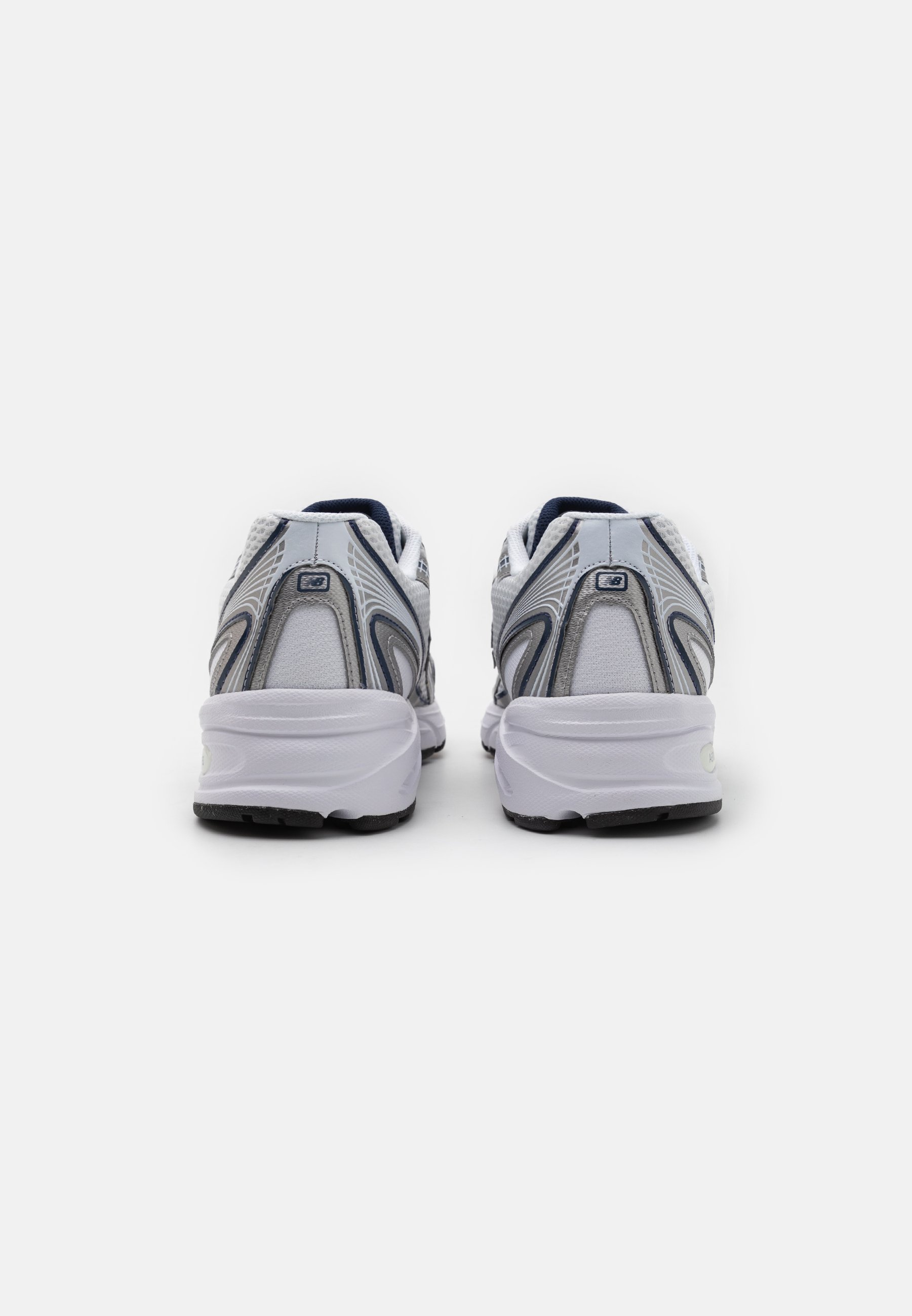 ☆New Balance☆ U740 男女兼用 Spick & Span｜NEW BALANCE / ニューバランス U740 | Rakuten