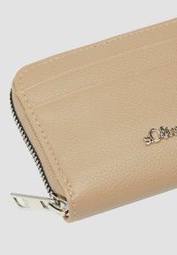 s.Oliver KLEINES MIT REISSVERSCHLUSS - Geldbörse - sandfarben