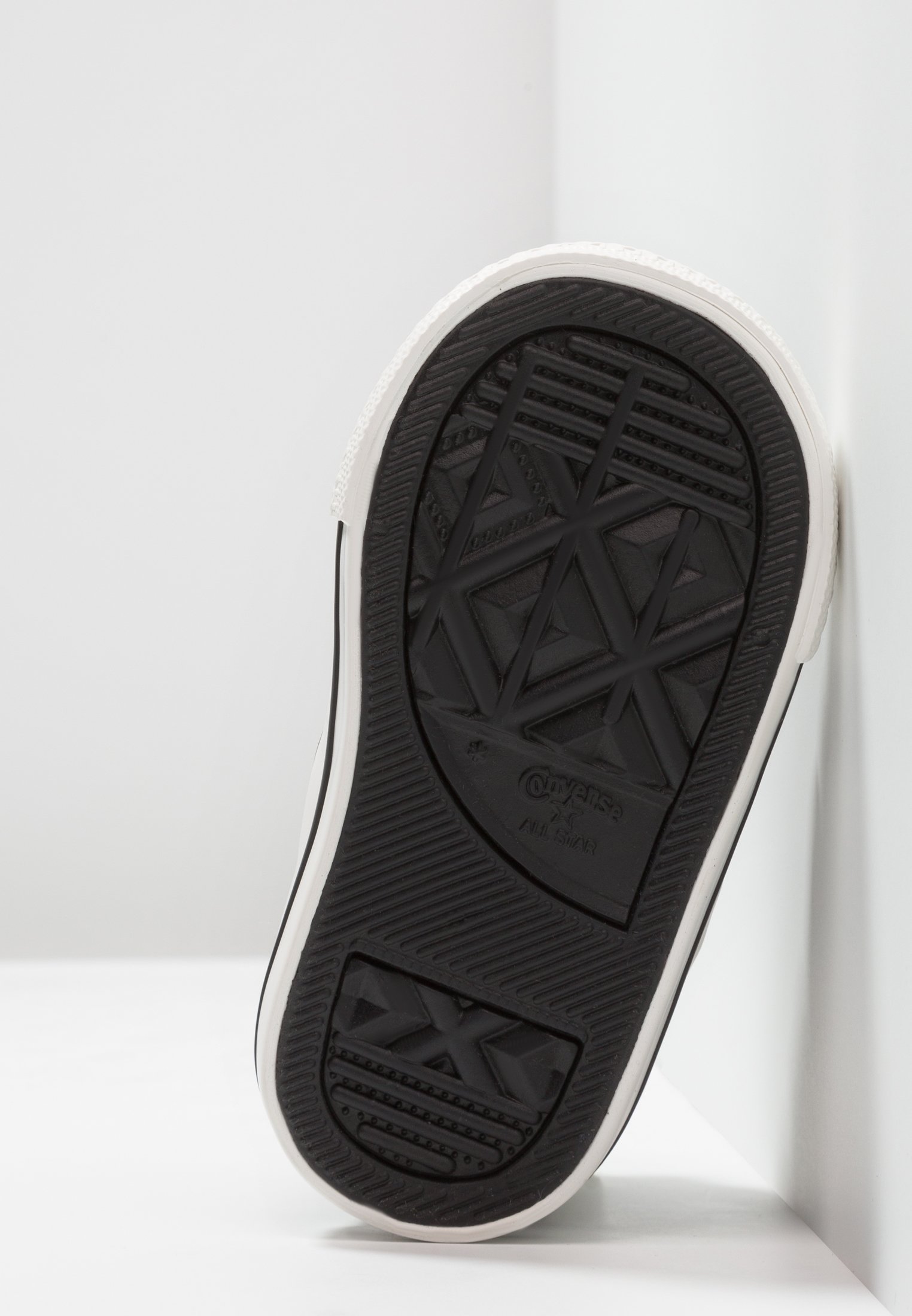 converse star player jeans