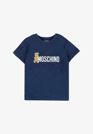 Navyblauwe peuter t-shirt met korte mouwen, voorzien van een teddybeerafbeelding en de tekst "MOSCHINO" op de borst.