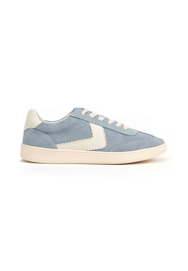 SNEAKERS WITH INSERTS - Sneaker low